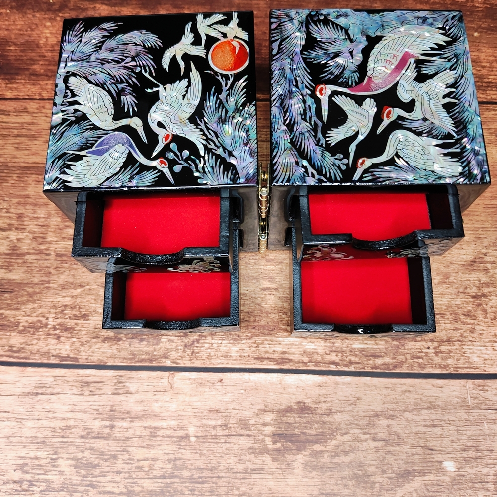 Mother-of-Pearl Inlaid Black Lacquer Jewelry-Trinket Box